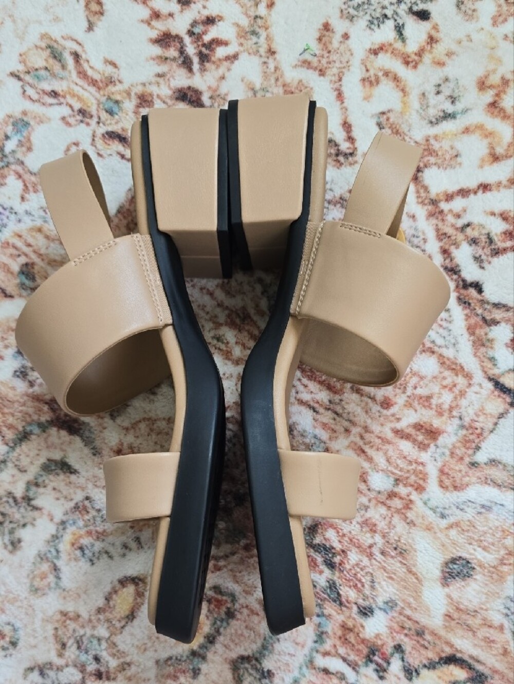 NWOT AEROSOLES Dove Sandals Double-Strap Block Heel Gold Buckle Natural Beige 10 - Picture 3 of 7